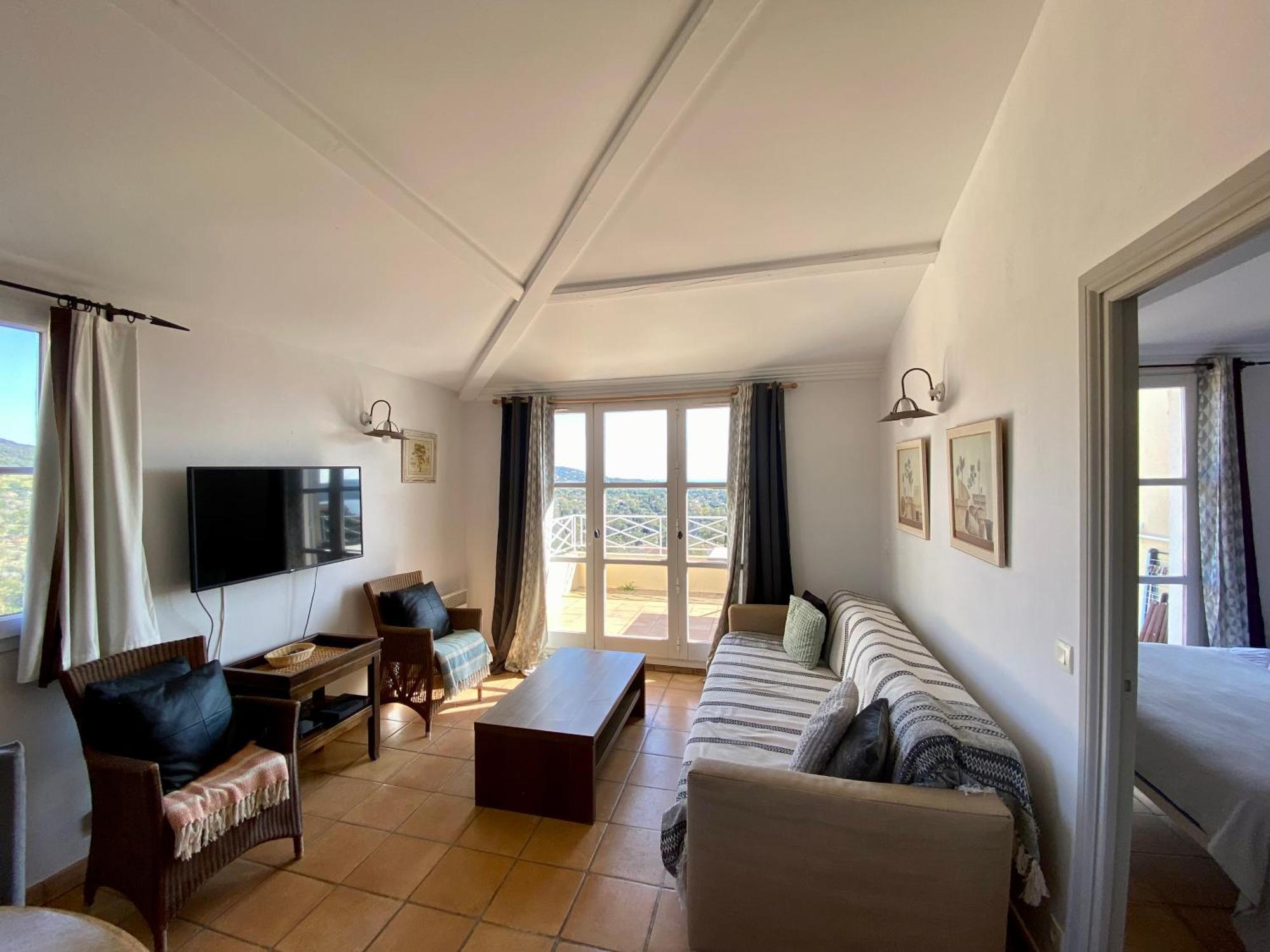 דירות גרימו Les Restanques, Bastides Vue Golfe Saint Tropez מראה חיצוני תמונה