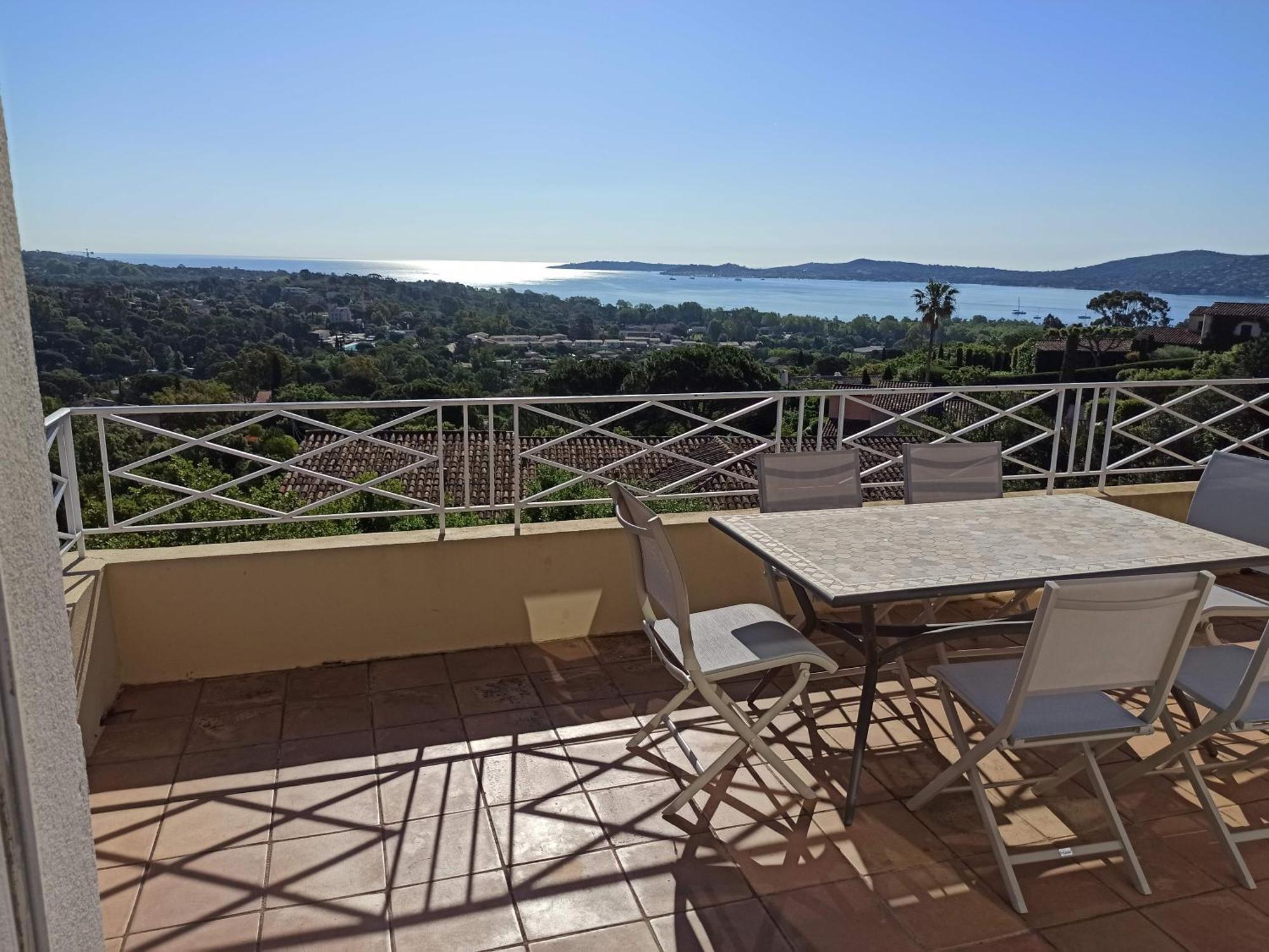 דירות גרימו Les Restanques, Bastides Vue Golfe Saint Tropez מראה חיצוני תמונה